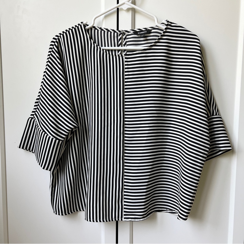 Express | Boxy Top